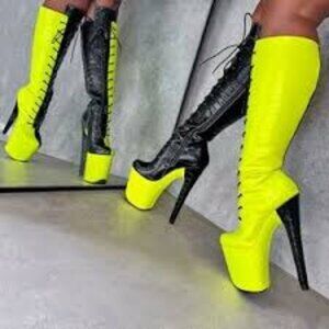 Used - Hella Heels Limited Edition Snapped - Black/Neon US 9 / EU 40